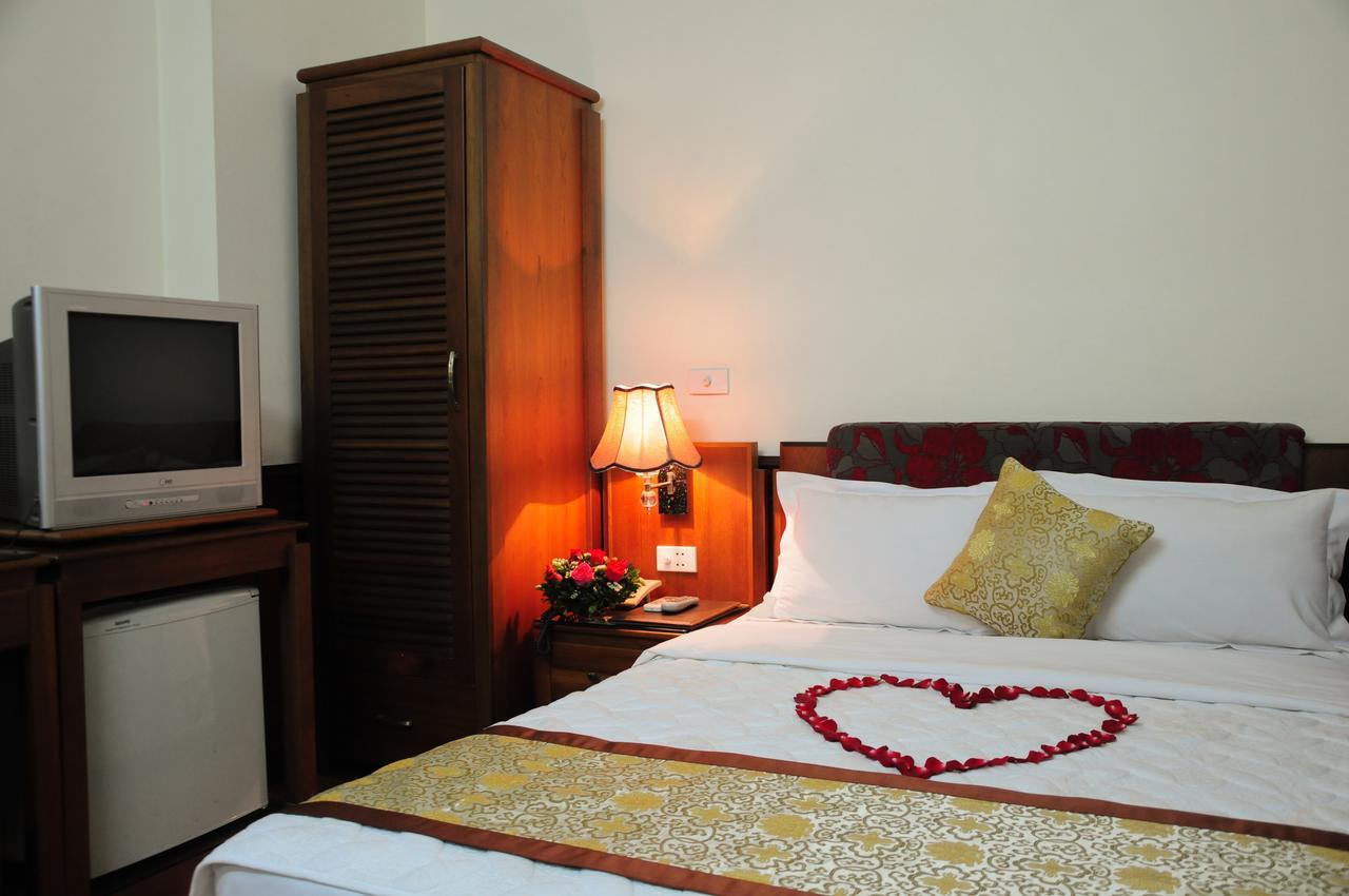 Thai Ha Hotel Hanoi Esterno foto
